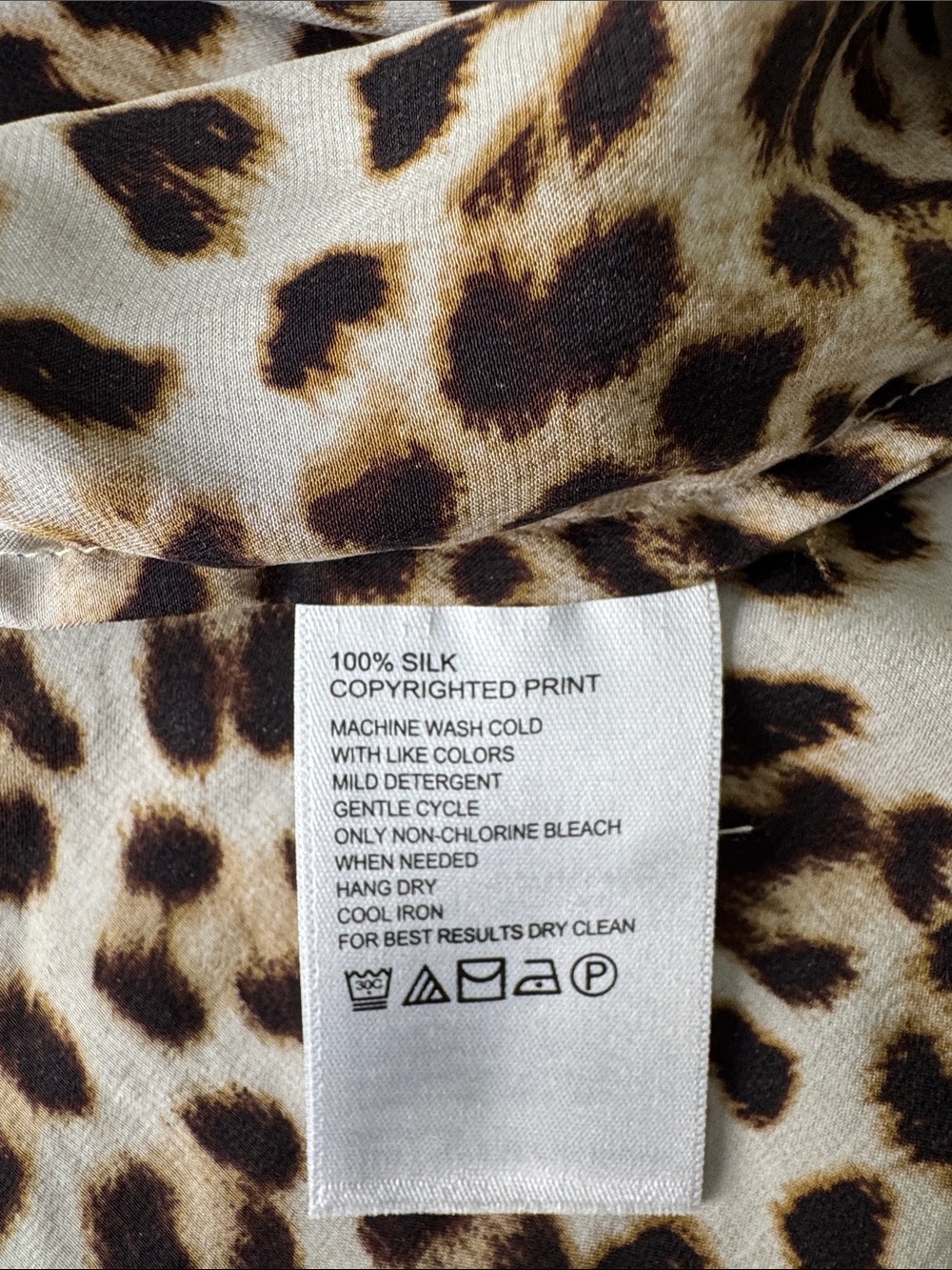 Tommy Bahama Silk Blouse - Picture 6 of 7